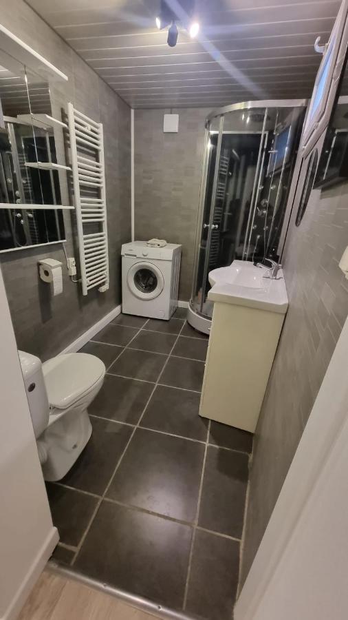 Appartement Rethel - Netflix - Marc & Cecile Bagian luar foto