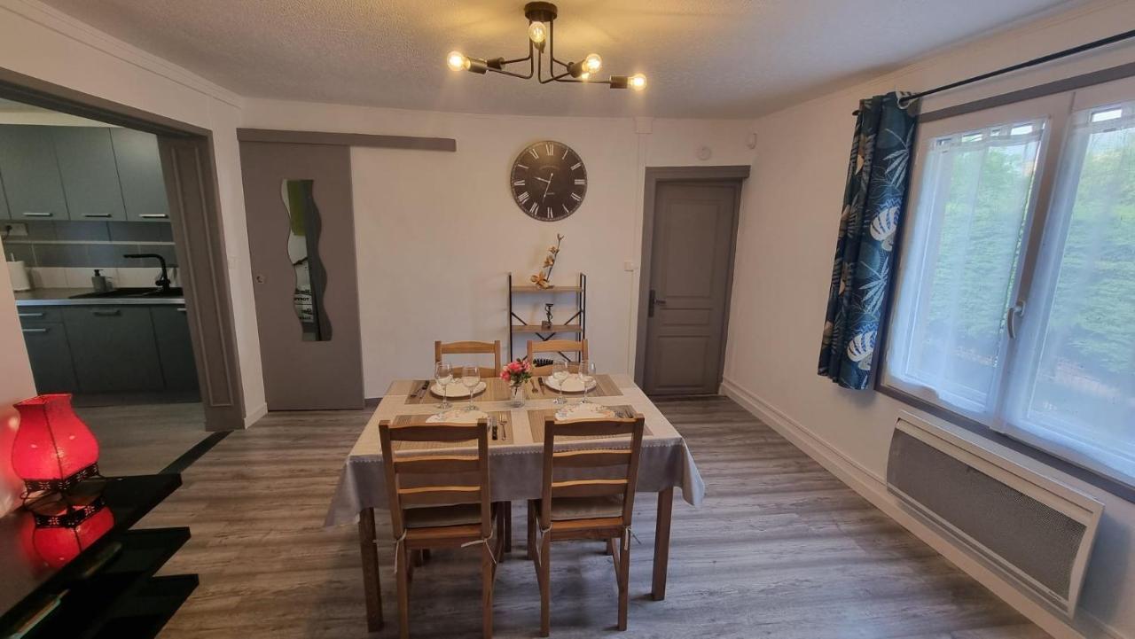 Appartement Rethel - Netflix - Marc & Cecile Bagian luar foto